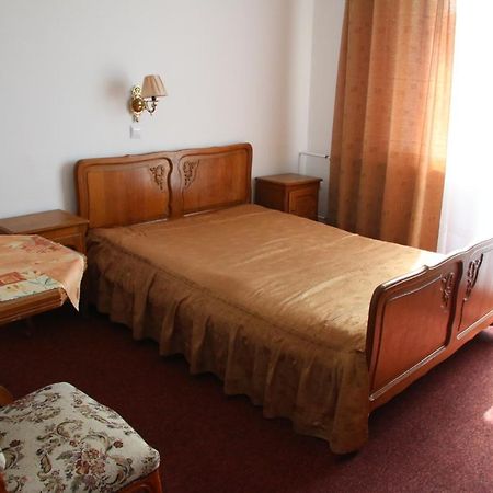 Domy Wczasowe Tryumfy Bed & Breakfast กรินีซา ดรอยจ์ ภายนอก รูปภาพ