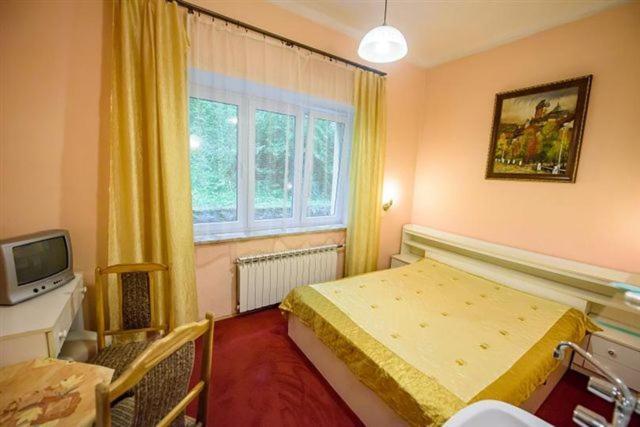 Domy Wczasowe Tryumfy Bed & Breakfast กรินีซา ดรอยจ์ ภายนอก รูปภาพ