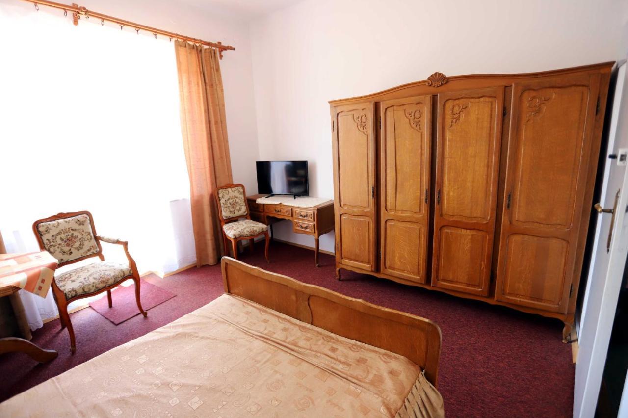 Domy Wczasowe Tryumfy Bed & Breakfast กรินีซา ดรอยจ์ ภายนอก รูปภาพ