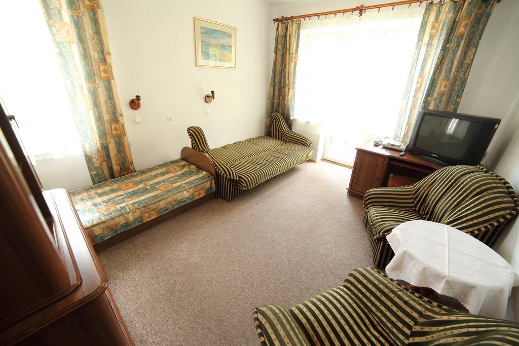 Domy Wczasowe Tryumfy Bed & Breakfast กรินีซา ดรอยจ์ ห้อง รูปภาพ