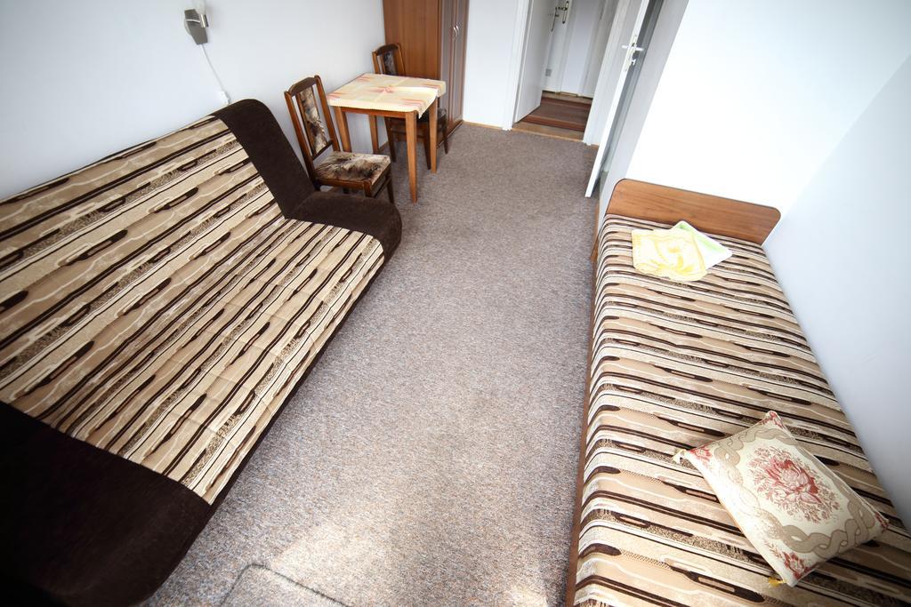 Domy Wczasowe Tryumfy Bed & Breakfast กรินีซา ดรอยจ์ ห้อง รูปภาพ