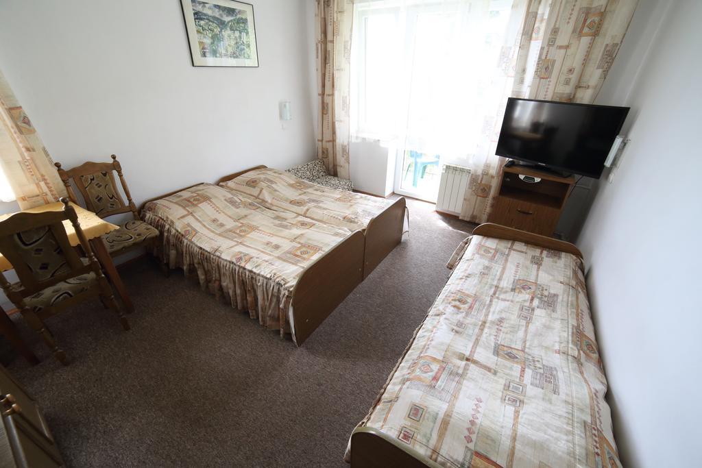 Domy Wczasowe Tryumfy Bed & Breakfast กรินีซา ดรอยจ์ ห้อง รูปภาพ