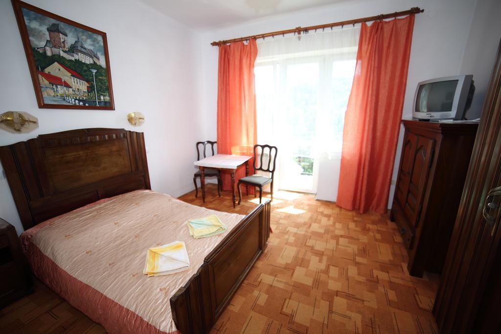 Domy Wczasowe Tryumfy Bed & Breakfast กรินีซา ดรอยจ์ ห้อง รูปภาพ